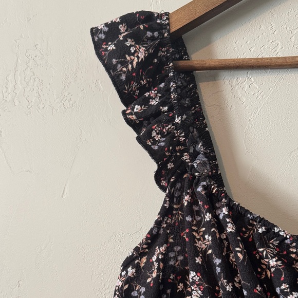 Floral Ruffle Strap Top - Picture 3 of 5